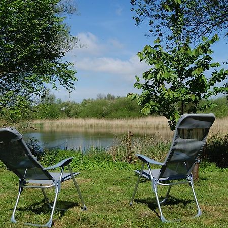 Ferienwohnungen Am Kleinen See Bergen Auf Rugen Exterior foto